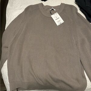 Zara Men's Brown Crewneck Sweater